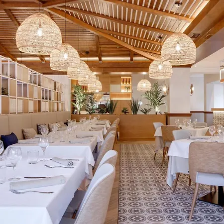 Hotel Portaventura Hotel: Theme Park Access Included Salou